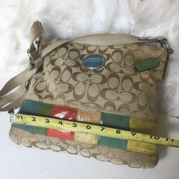 Coach crossbody khaki signature multi color trim - Picture 5 of 13